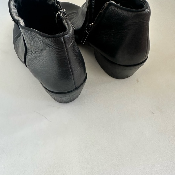 Sam Edelman booties - Picture 3 of 5